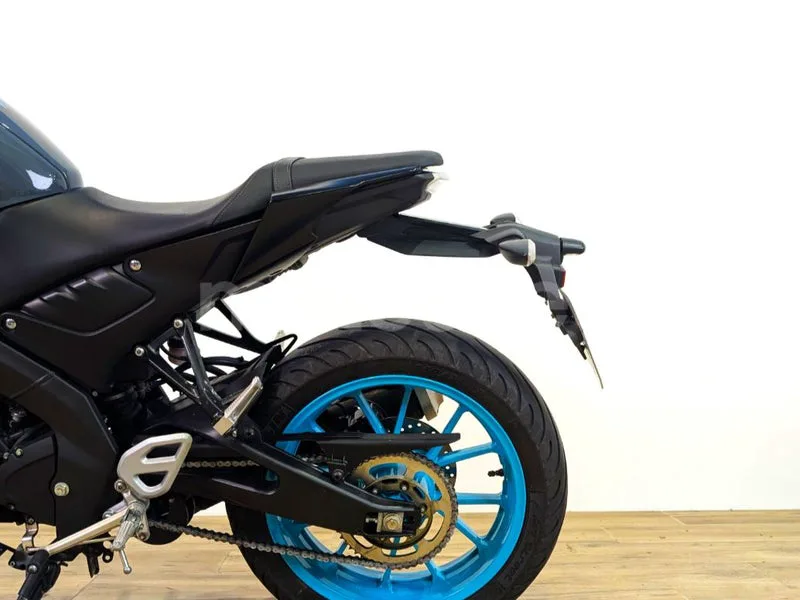 Yamaha MT-125 – Vista 9