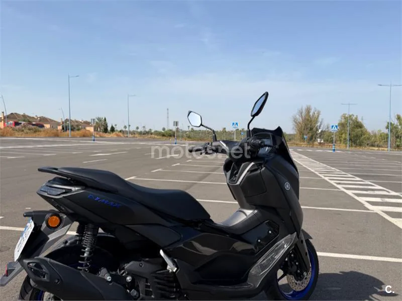 Yamaha NMAX – Vista 3