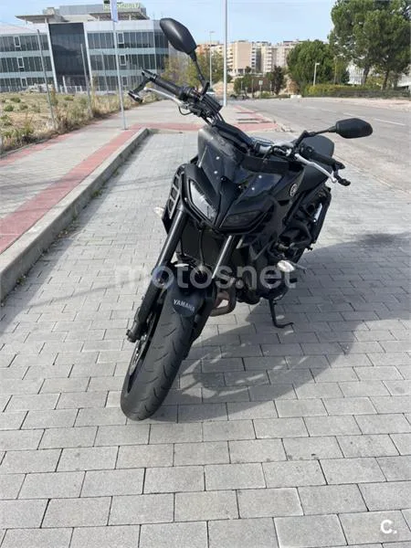 Yamaha MT-09 – Vista 5