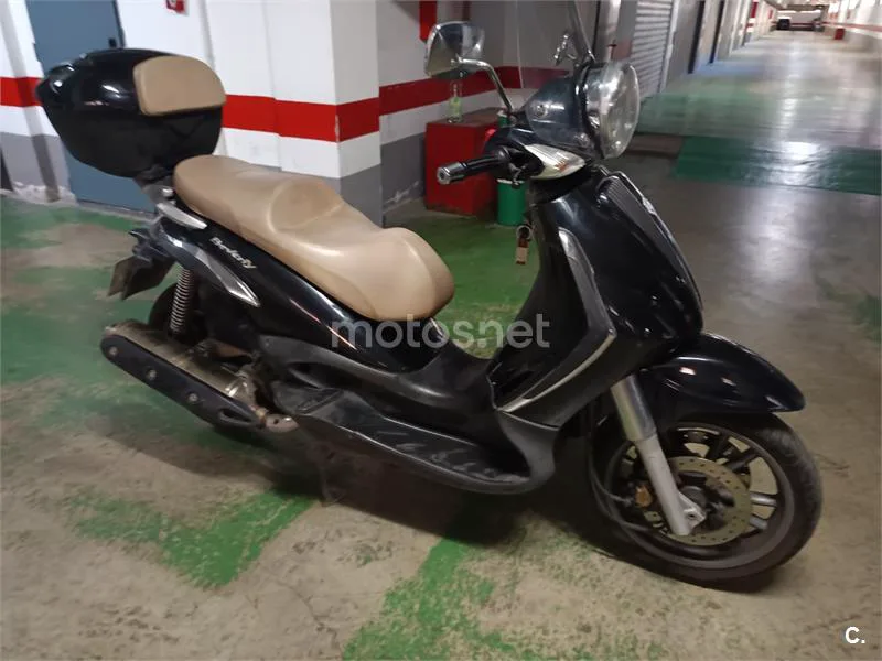 Piaggio Beverly 400 – Vista 7
