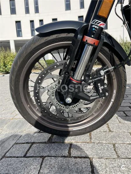 Husqvarna Vitpilen 401 – Vista 6