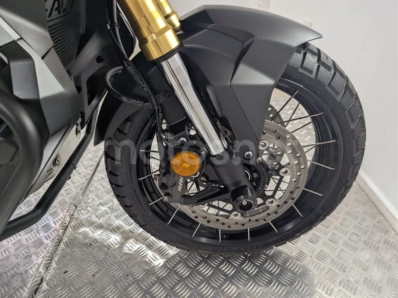 Honda X-ADV - Vista 23