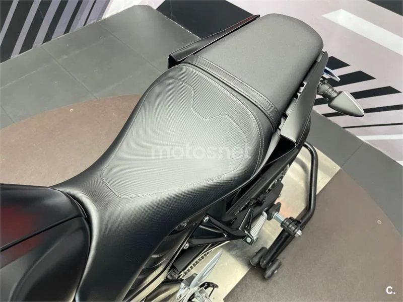 Yamaha MT-125 – Vista 15