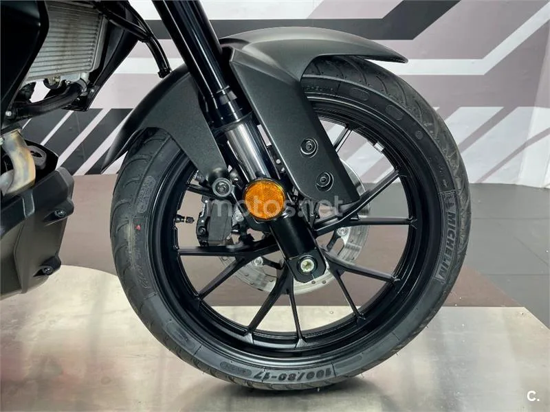 Yamaha MT-125 – Vista 10