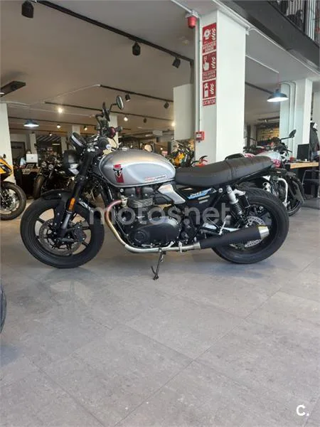 Triumph Speed Twin 900 – Vista 3