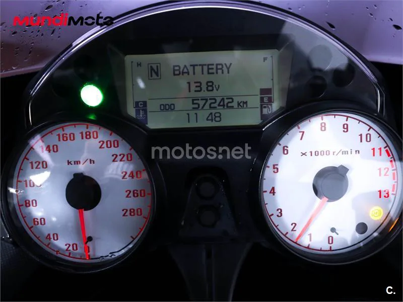 Kawasaki ZZR 1400 – Vista 12