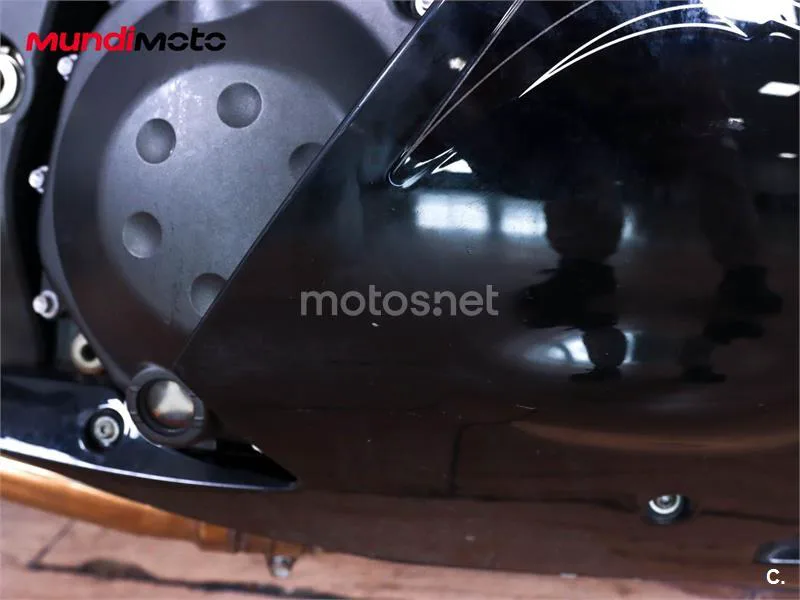 Kawasaki ZZR 1400 – Vista 20