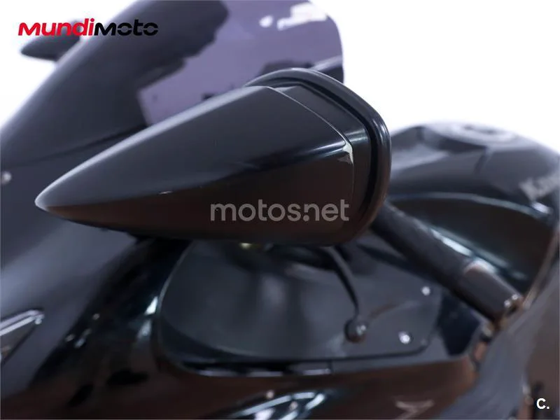 Kawasaki ZZR 1400 – Vista 21