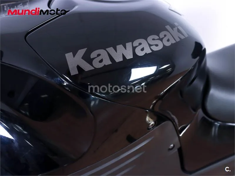 Kawasaki ZZR 1400 – Vista 28