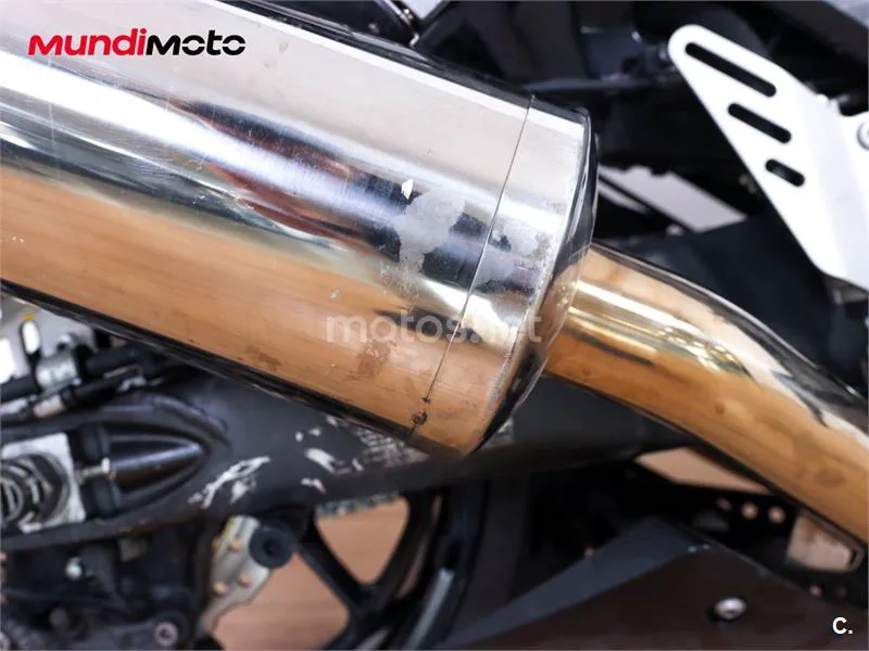 Kawasaki ZZR 1400 – Vista 35