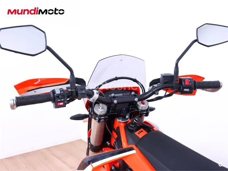 KTM 690 Enduro R – Vista 11