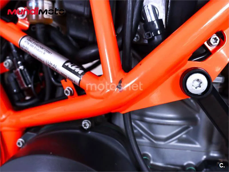 KTM 690 Enduro R – Vista 17