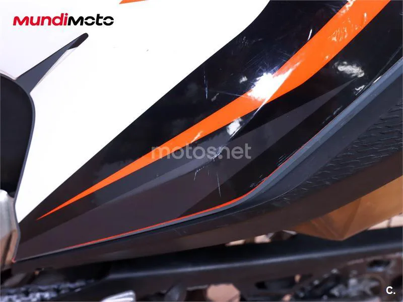 KTM 690 Enduro R – Vista 26