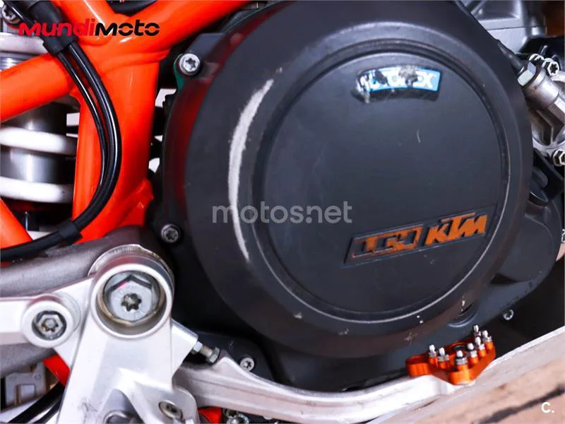 KTM 690 Enduro R – Vista 34