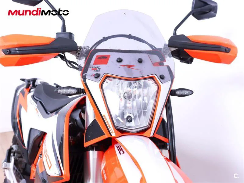 KTM 690 Enduro R – Vista 5