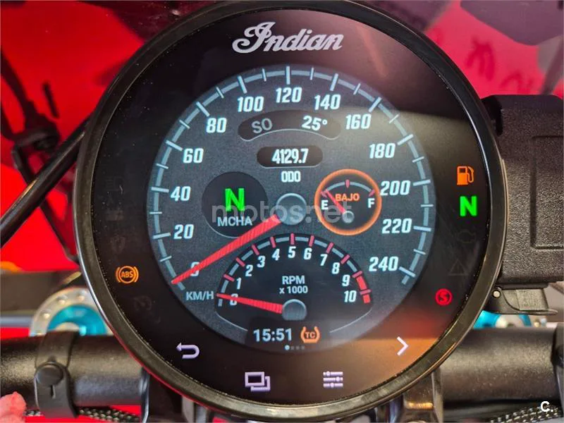 Indian FTR 1200 – Vista 3