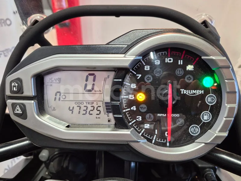 Triumph Tiger Explorer - Vista 3