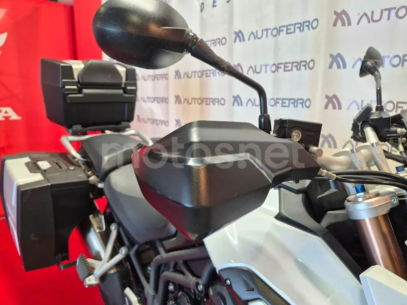 Triumph Tiger Explorer - Vista 6