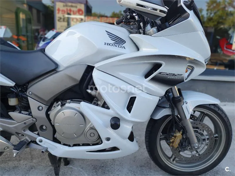 Honda CBF 1000 – Vista 11