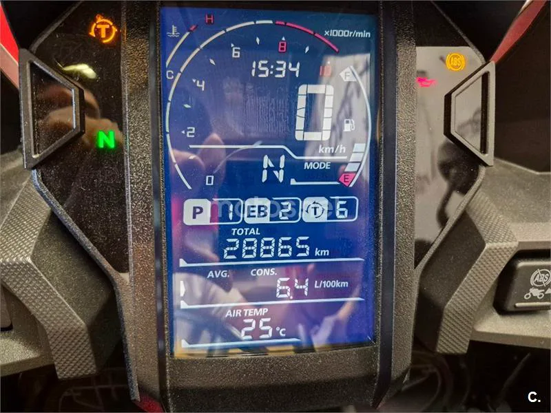 Honda CRF 1000L Africa Twin – Vista 3