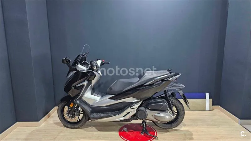 Honda Forza – Vista 3