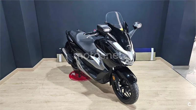 Honda Forza – Vista 7