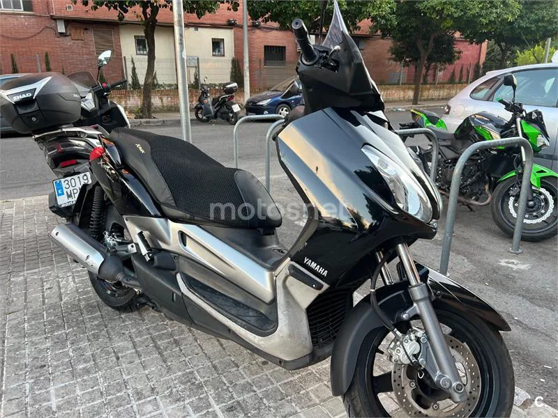 Yamaha XMAX 250 – Vista 16