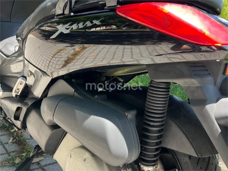 Yamaha XMAX 250 – Vista 6