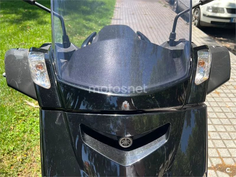 Yamaha XMAX 250 – Vista 9