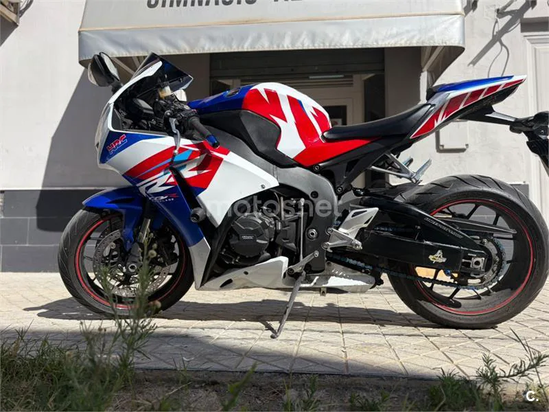 Honda CBR1000RR Fireblade 9000 € 2013 Sevilla - 1