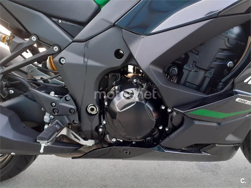 Kawasaki Ninja 1100 SX – Vista 15