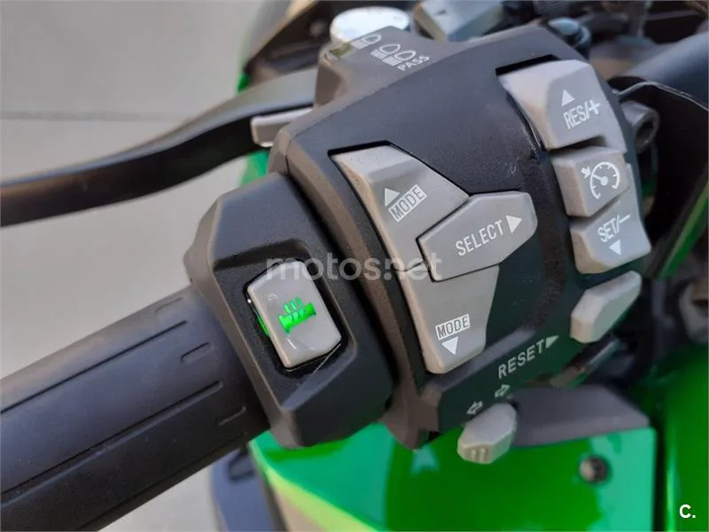 Kawasaki Ninja 1100 SX – Vista 24
