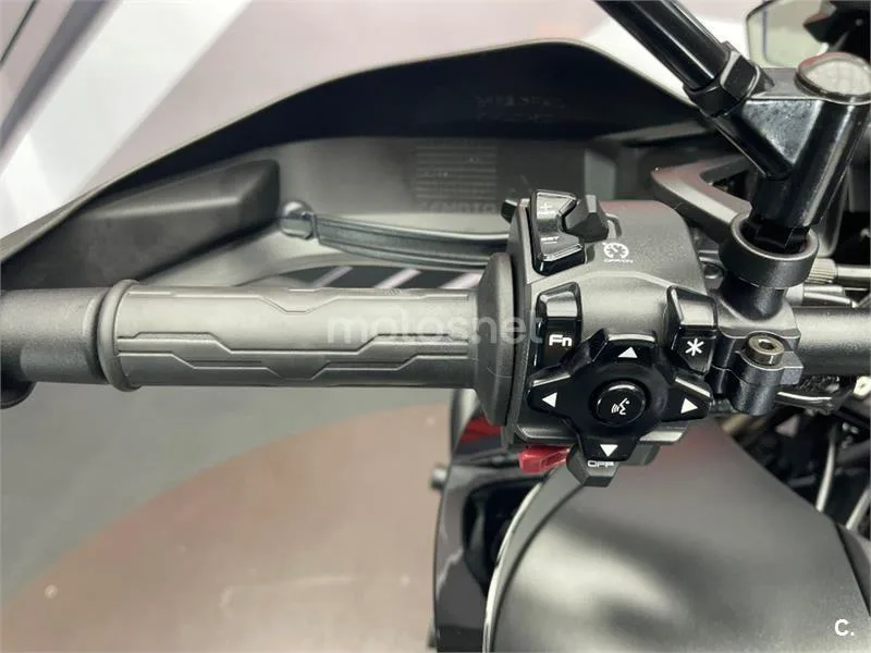 CFMOTO 800MT – Vista 14