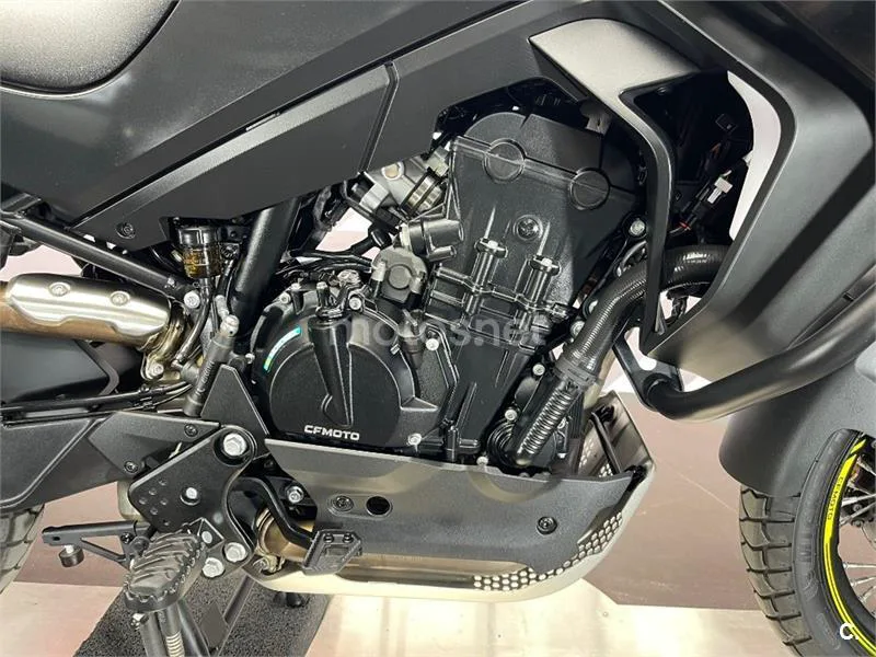 CFMOTO 800MT – Vista 20