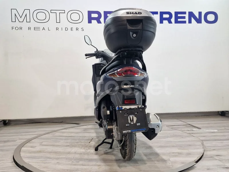 Suzuki Burgman Street 125 – Vista 8