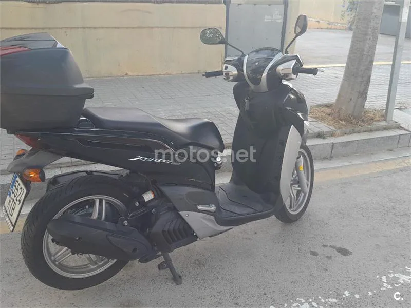 Yamaha Xenter 125 – Vista 5