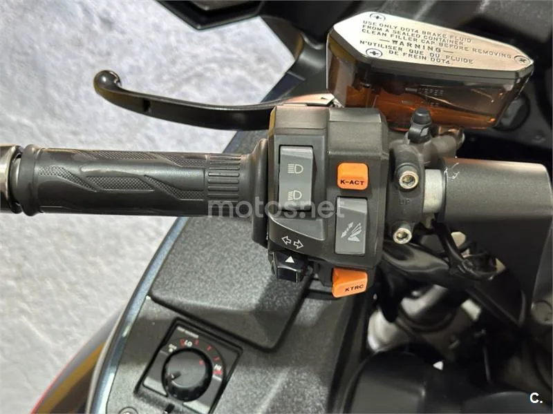 Kawasaki 1400GTR – Vista 11