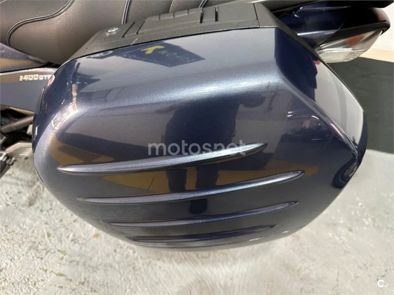 Kawasaki 1400GTR – Vista 26