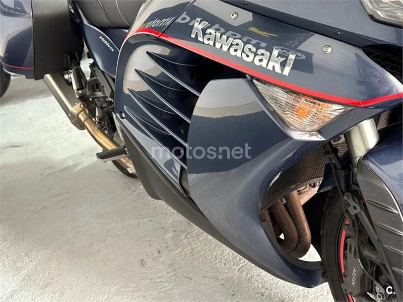 Kawasaki 1400GTR – Vista 34