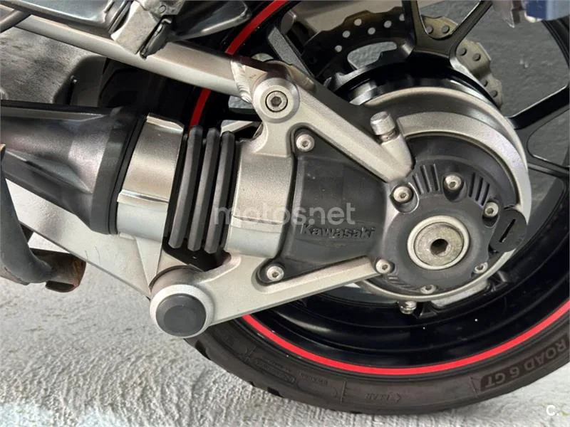 Kawasaki 1400GTR – Vista 37