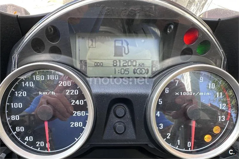 Kawasaki 1400GTR – Vista 10