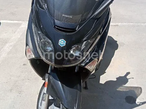 Piaggio X EVO 250 – Vista 6