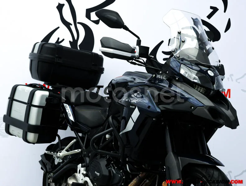 Benelli TRK 502 – Vista 4