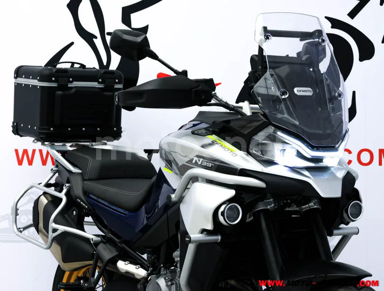CFMOTO 800MT – Vista 4