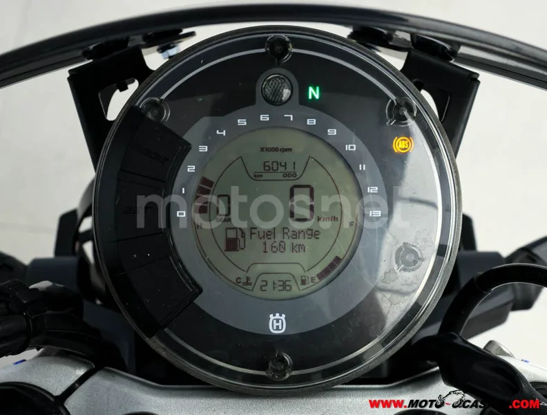 Husqvarna Svartpilen 401 – Vista 6