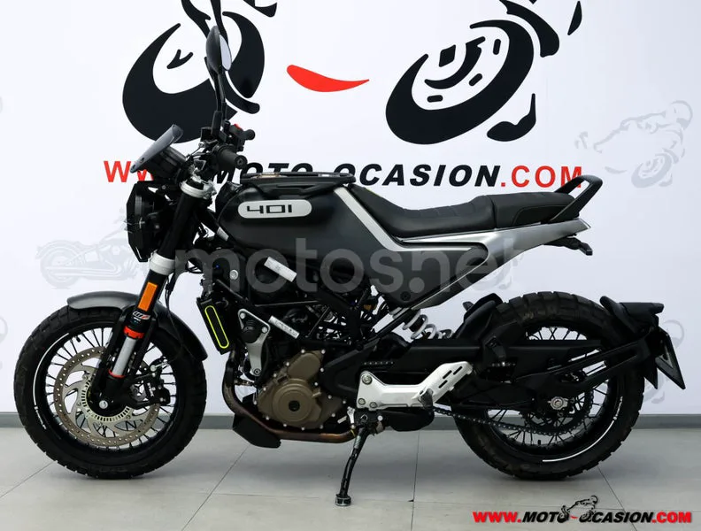 Husqvarna Svartpilen 401 – Vista 7