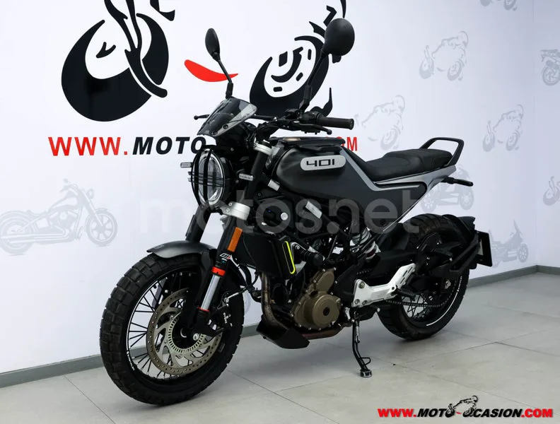 Husqvarna Svartpilen 401 – Vista 8