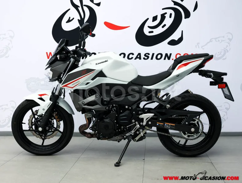 Kawasaki Z400 – Vista 7