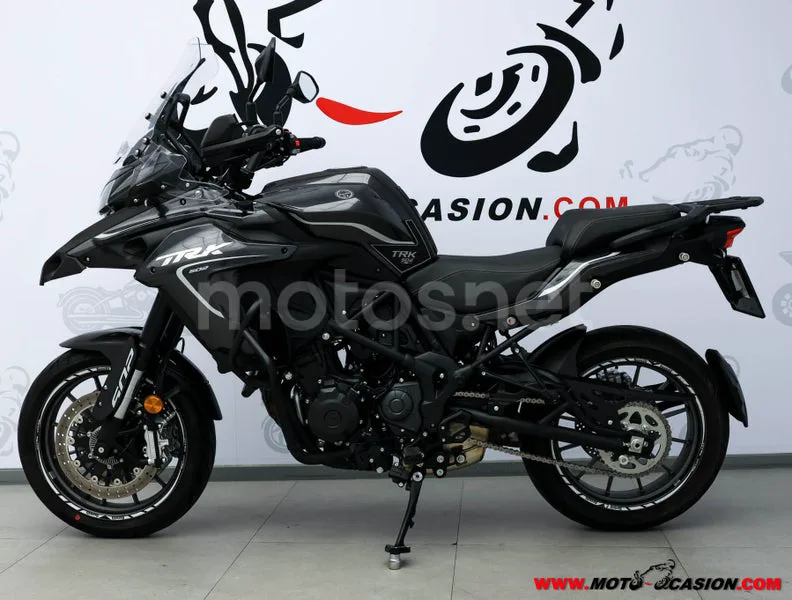 Benelli TRK 502 – Vista 7