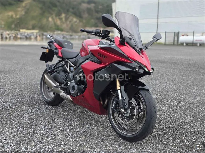Suzuki GSX-S – Vista 4